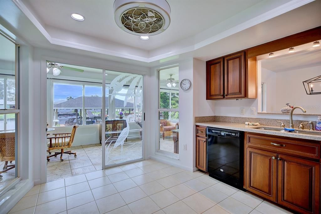 For Sale: $480,000 (2 beds, 2 baths, 1712 Square Feet)