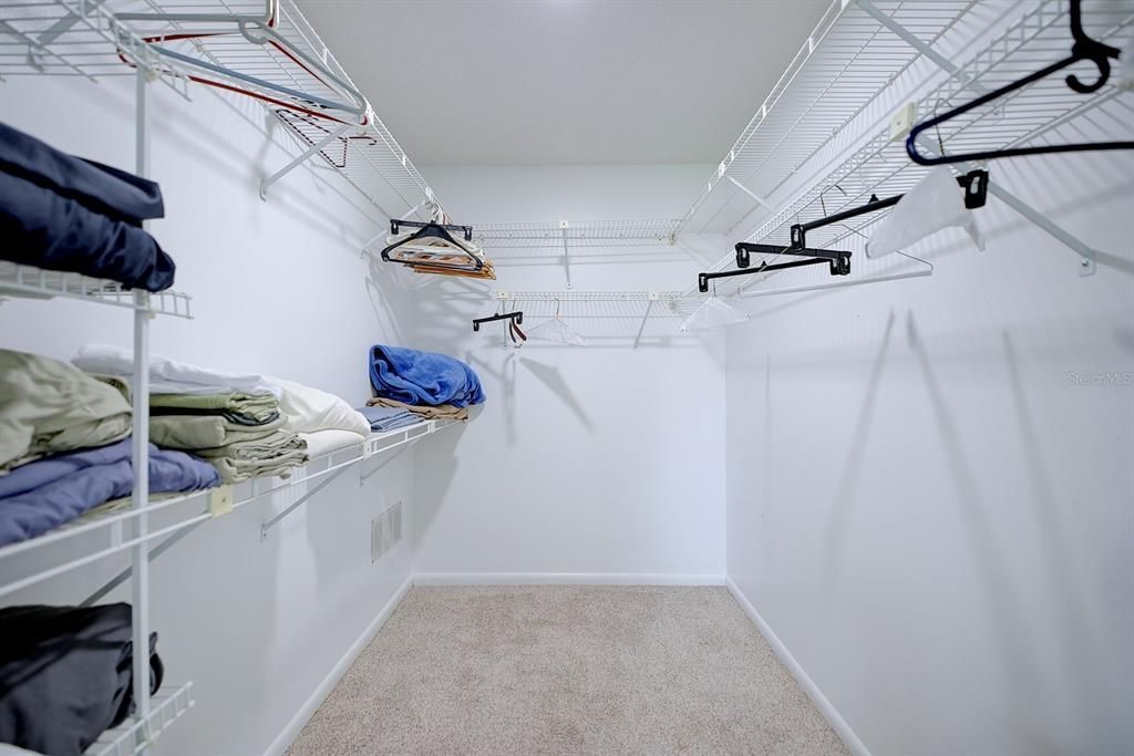 For Sale: $480,000 (2 beds, 2 baths, 1712 Square Feet)