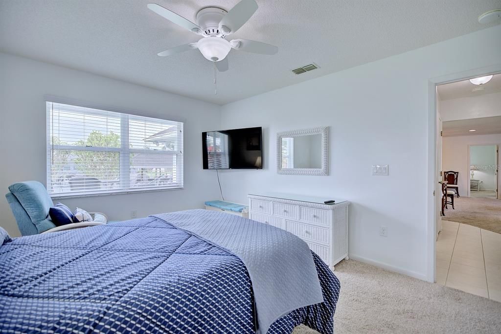 For Sale: $480,000 (2 beds, 2 baths, 1712 Square Feet)