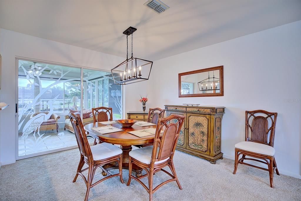 For Sale: $480,000 (2 beds, 2 baths, 1712 Square Feet)