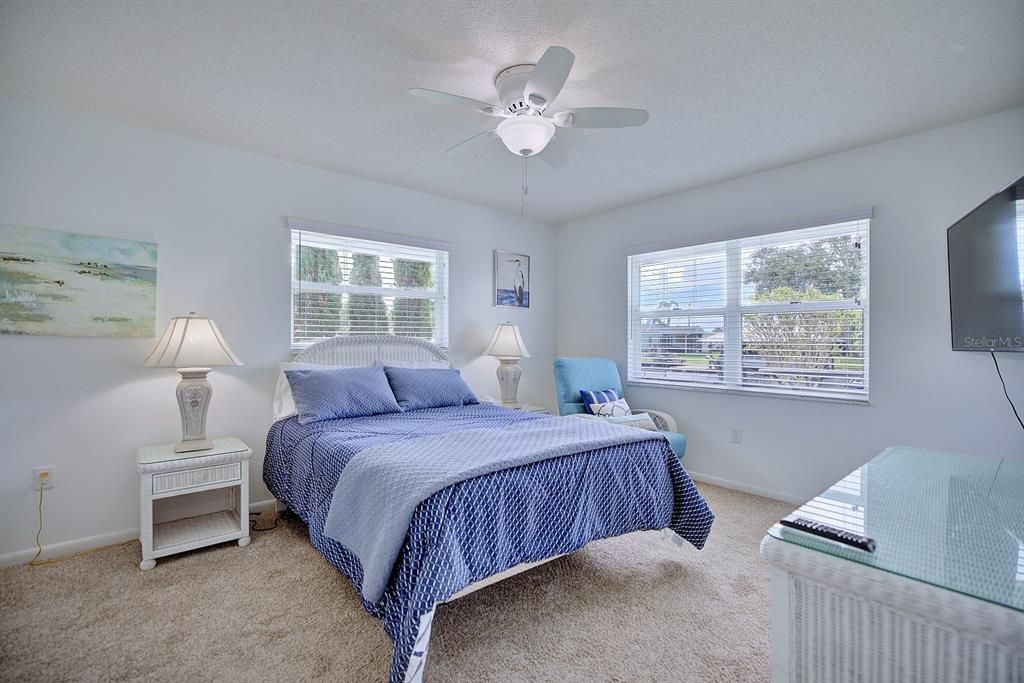 For Sale: $480,000 (2 beds, 2 baths, 1712 Square Feet)