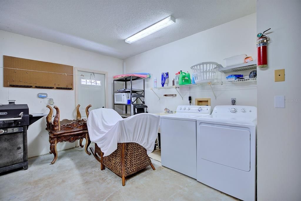 For Sale: $480,000 (2 beds, 2 baths, 1712 Square Feet)