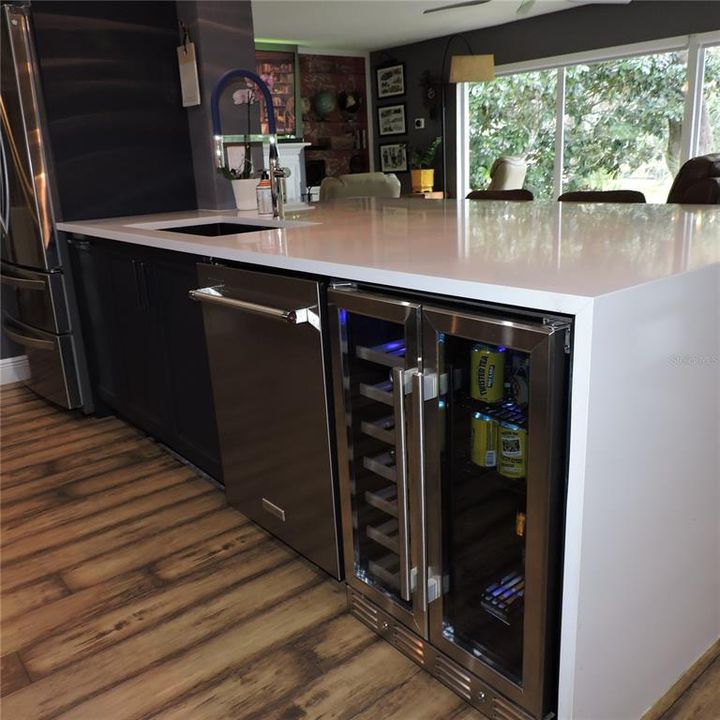 待售: $610,000 (3 贝兹, 2 浴室, 1919 平方英尺)