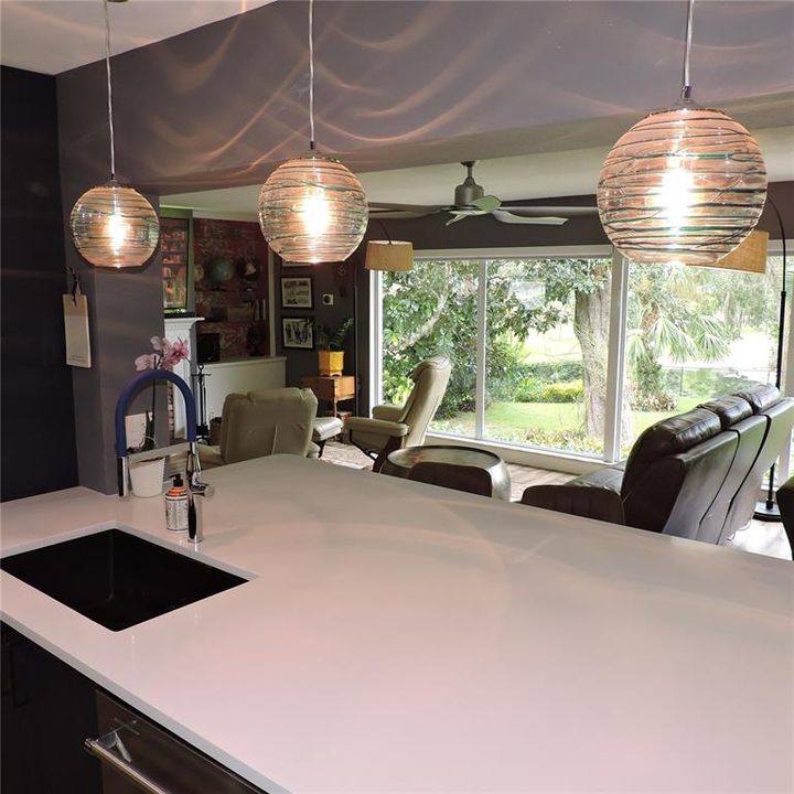 待售: $610,000 (3 贝兹, 2 浴室, 1919 平方英尺)