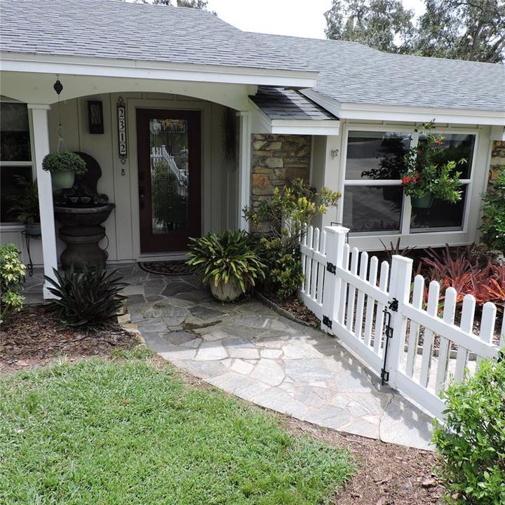 待售: $610,000 (3 贝兹, 2 浴室, 1919 平方英尺)