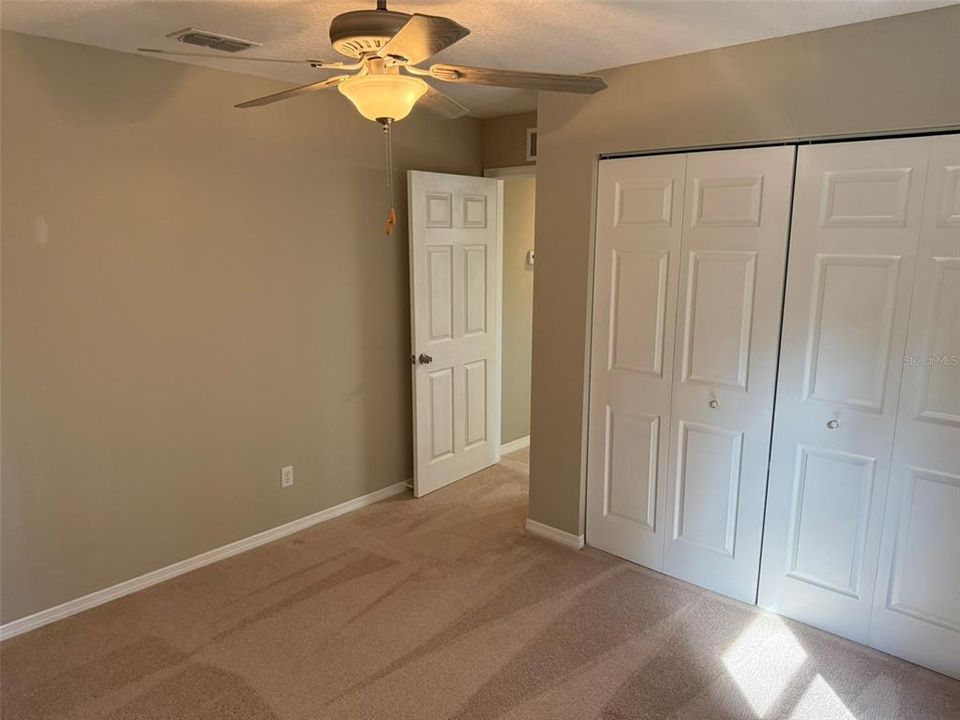 For Sale: $249,900 (3 beds, 2 baths, 1279 Square Feet)