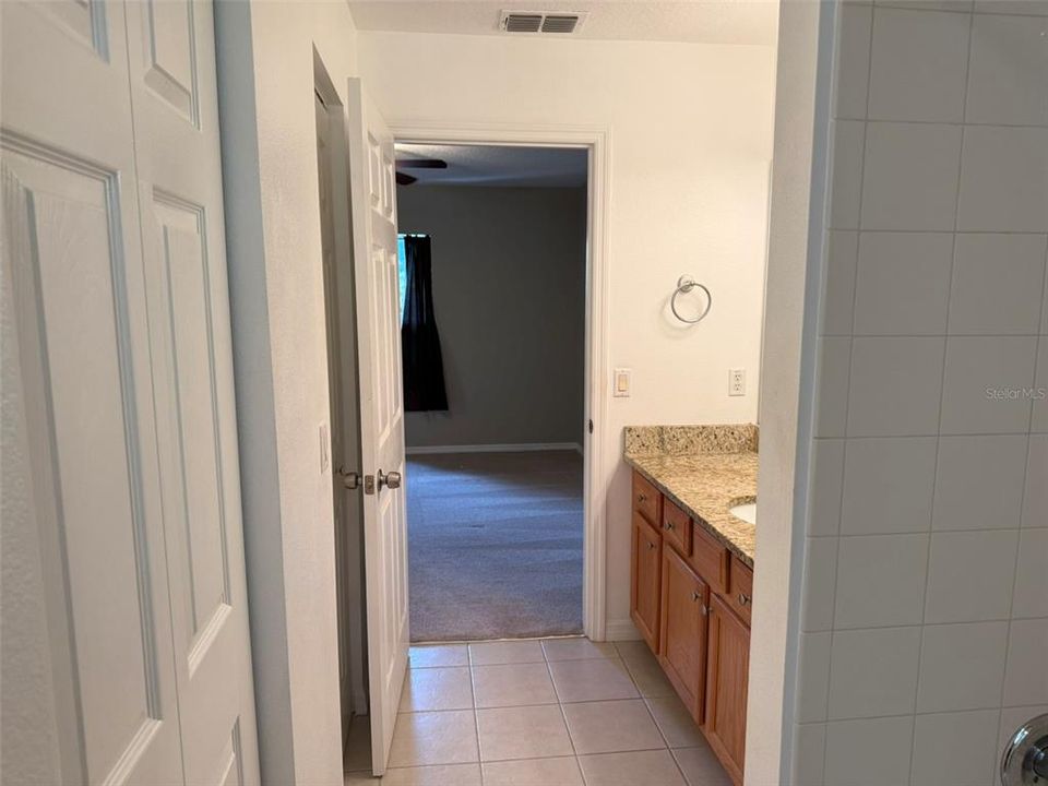 For Sale: $249,900 (3 beds, 2 baths, 1279 Square Feet)