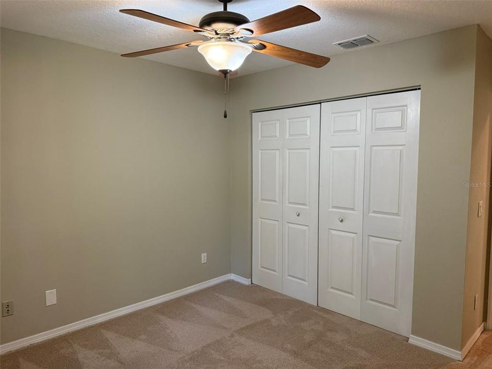 For Sale: $249,900 (3 beds, 2 baths, 1279 Square Feet)
