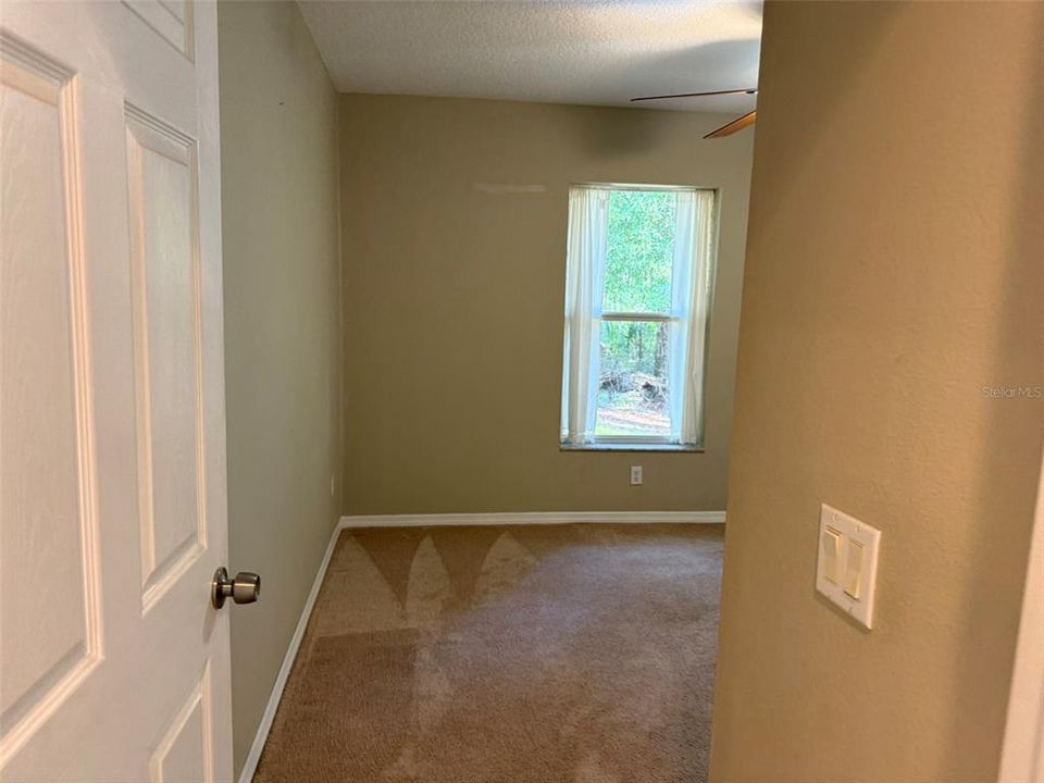 For Sale: $249,900 (3 beds, 2 baths, 1279 Square Feet)