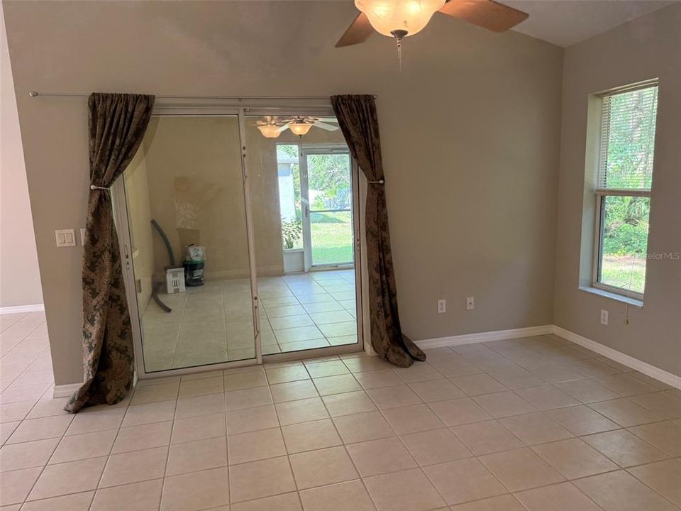 For Sale: $249,900 (3 beds, 2 baths, 1279 Square Feet)