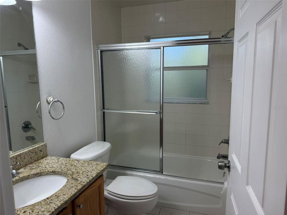 For Sale: $249,900 (3 beds, 2 baths, 1279 Square Feet)