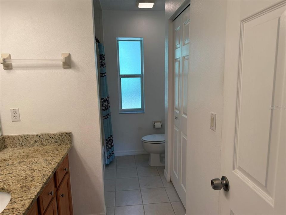 For Sale: $249,900 (3 beds, 2 baths, 1279 Square Feet)