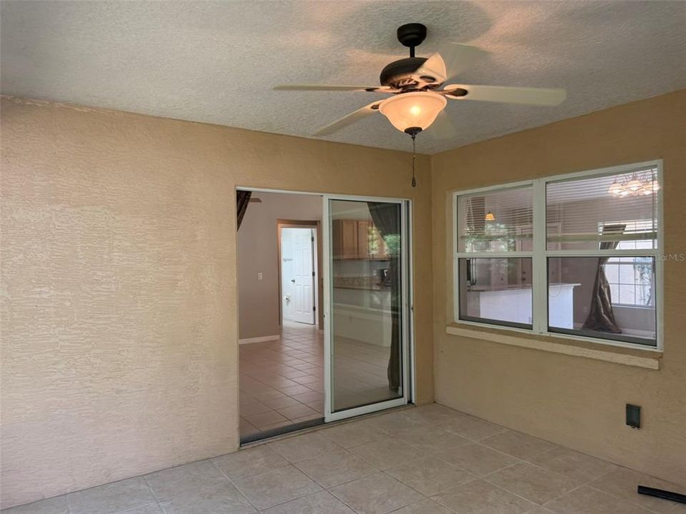 For Sale: $249,900 (3 beds, 2 baths, 1279 Square Feet)