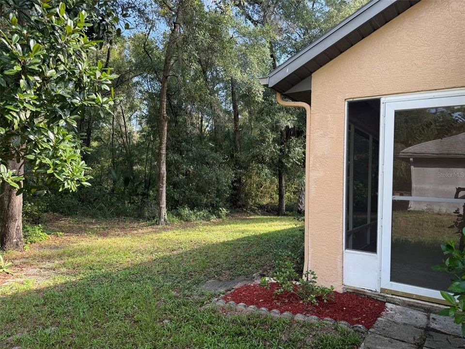 For Sale: $249,900 (3 beds, 2 baths, 1279 Square Feet)