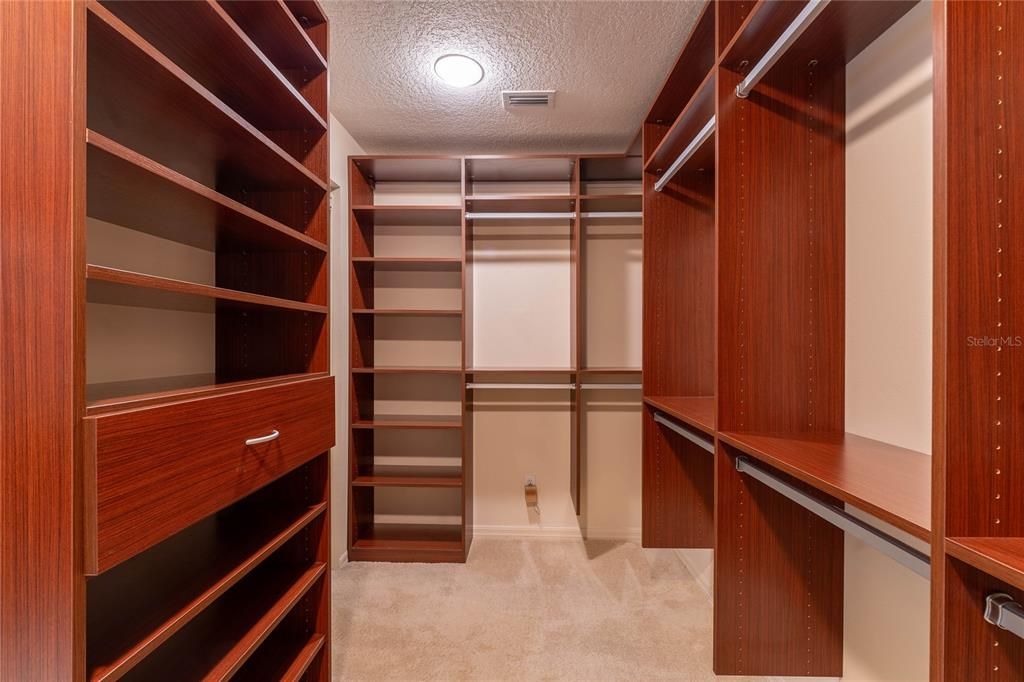 На продажу: $899,900 (4 спален, 3 ванн, 3589 Квадратных фут)