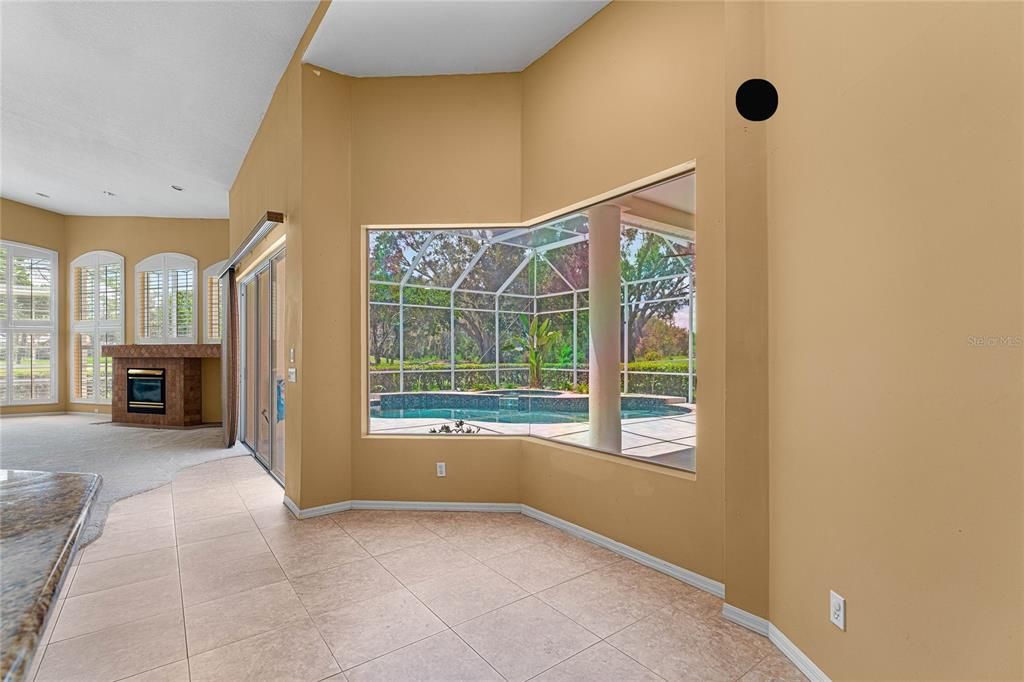 На продажу: $899,900 (4 спален, 3 ванн, 3589 Квадратных фут)