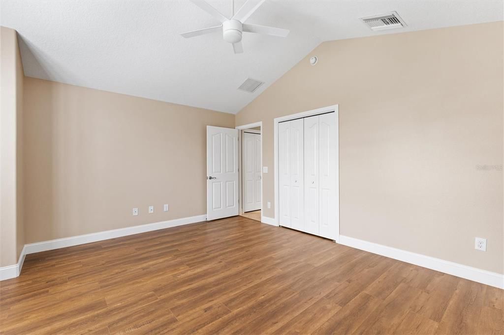 Active With Contract: $979,900 (3 beds, 3 baths, 2191 Square Feet)