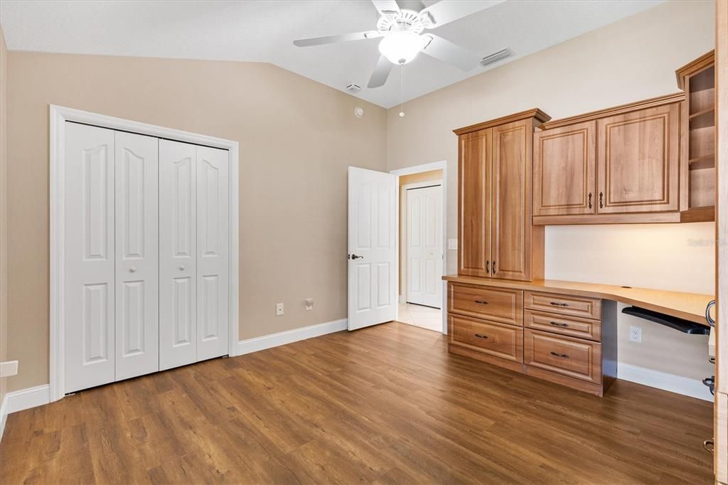 Active With Contract: $979,900 (3 beds, 3 baths, 2191 Square Feet)