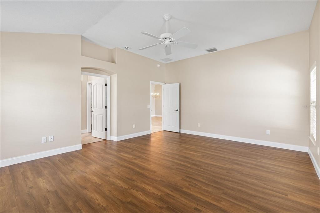 Active With Contract: $979,900 (3 beds, 3 baths, 2191 Square Feet)