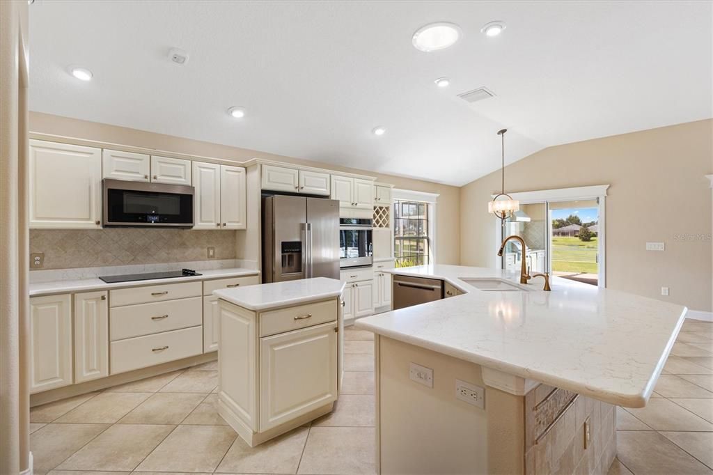 Active With Contract: $979,900 (3 beds, 3 baths, 2191 Square Feet)