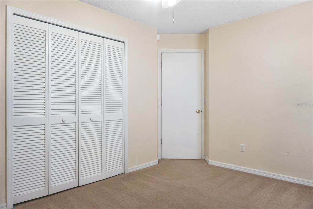 合同活跃: $1,650 (3 贝兹, 2 浴室, 1502 平方英尺)