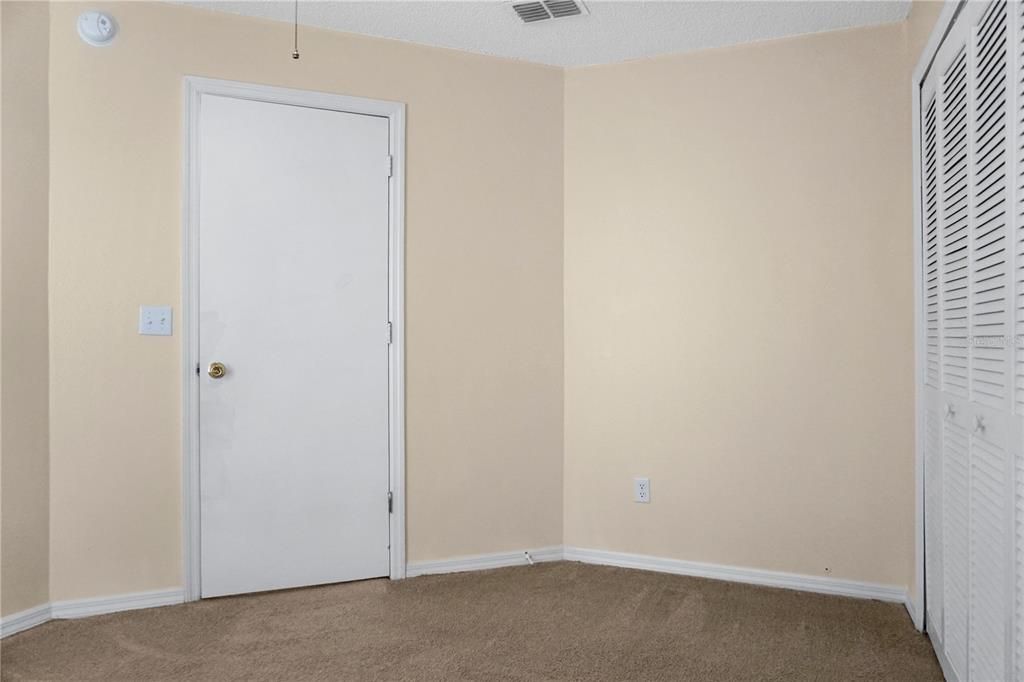 合同活跃: $1,650 (3 贝兹, 2 浴室, 1502 平方英尺)