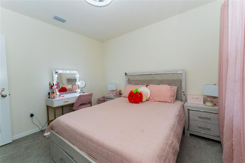 待售: $405,000 (5 贝兹, 3 浴室, 2522 平方英尺)