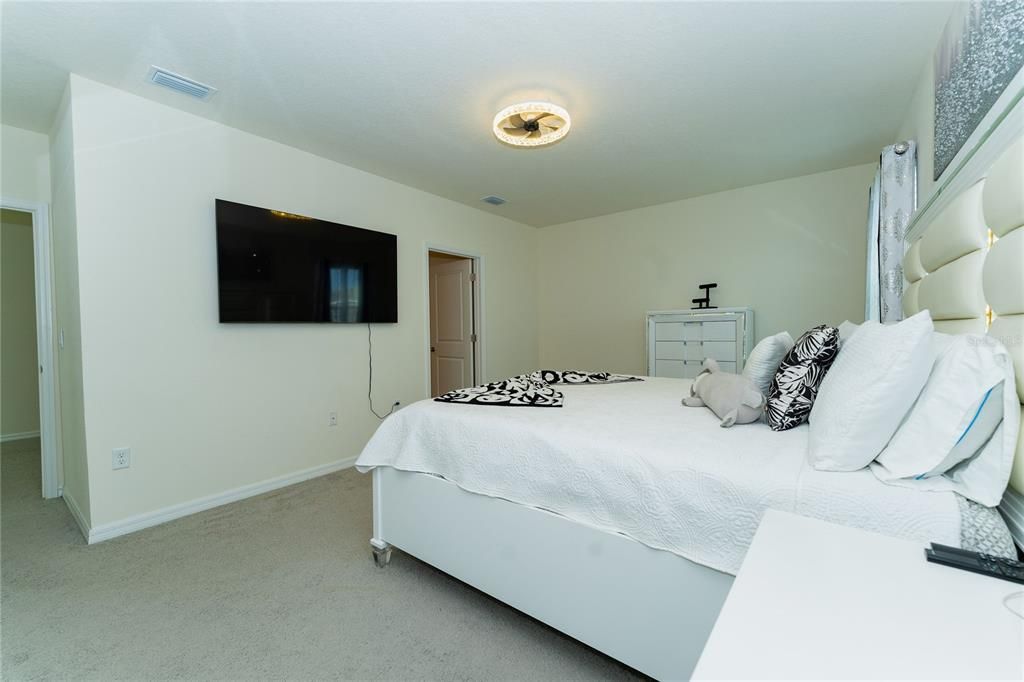 待售: $405,000 (5 贝兹, 3 浴室, 2522 平方英尺)