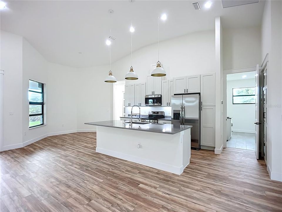 Active With Contract: $395,000 (3 beds, 2 baths, 2027 Square Feet)