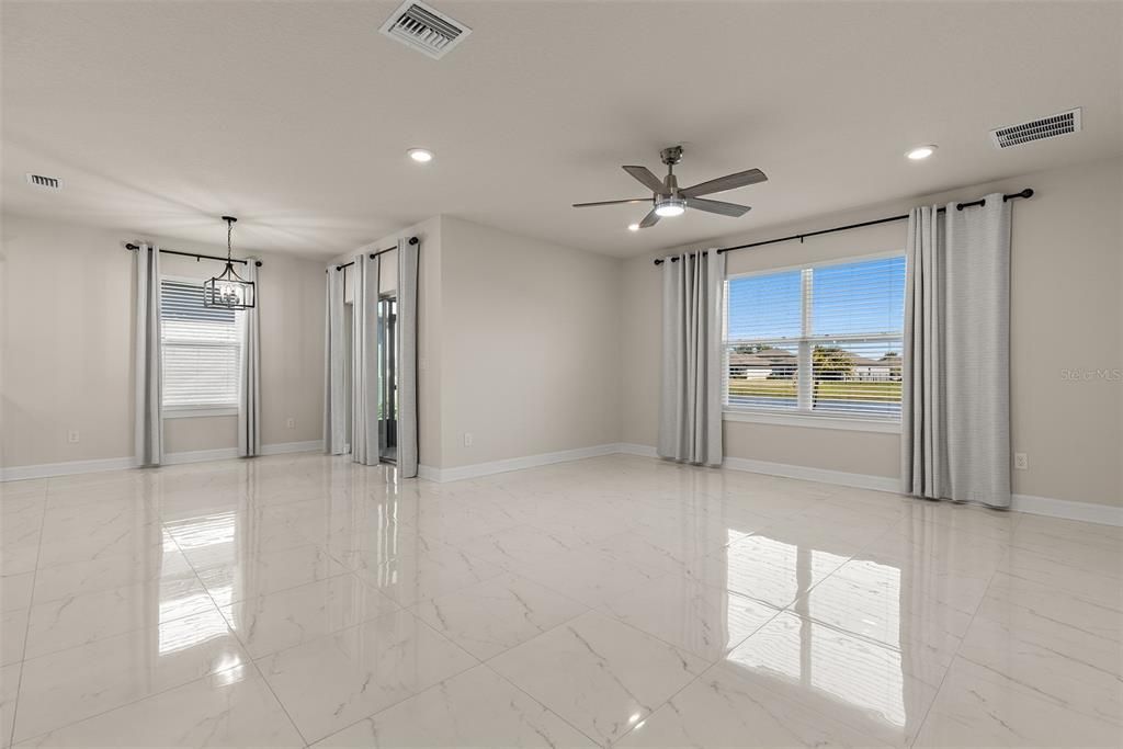 For Rent: $2,700 (4 beds, 2 baths, 1849 Square Feet)