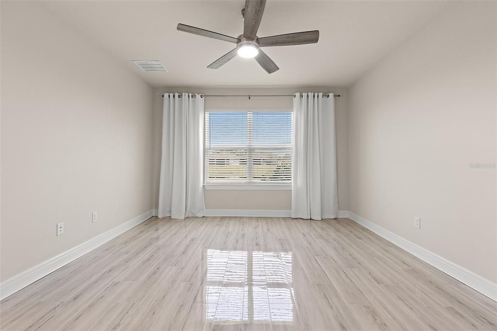 For Rent: $2,700 (4 beds, 2 baths, 1849 Square Feet)