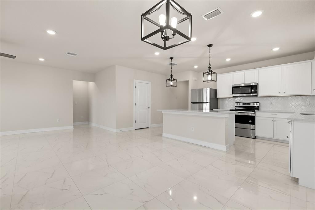 For Rent: $2,700 (4 beds, 2 baths, 1849 Square Feet)