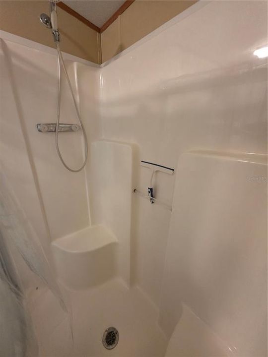 待售: $140,000 (2 贝兹, 2 浴室, 1056 平方英尺)