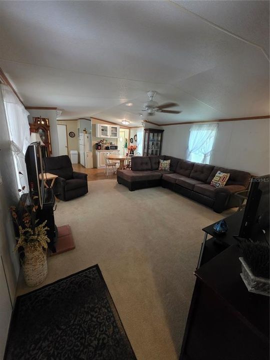 待售: $140,000 (2 贝兹, 2 浴室, 1056 平方英尺)