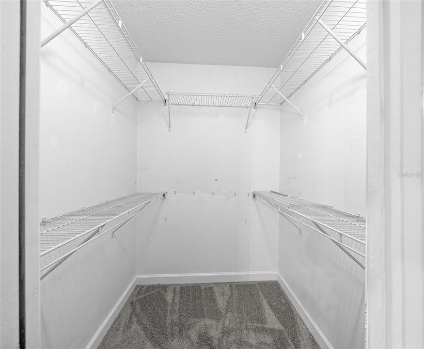 合同活跃: $299,900 (3 贝兹, 2 浴室, 1530 平方英尺)