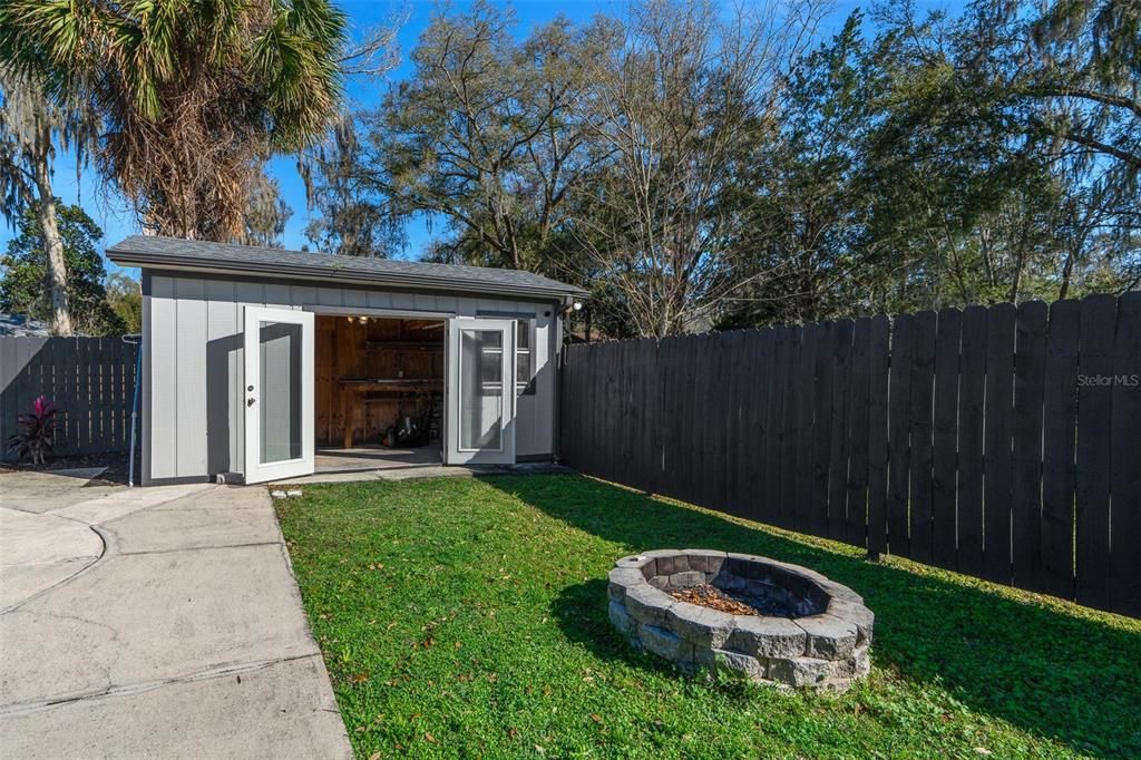 合同活跃: $299,900 (3 贝兹, 2 浴室, 1530 平方英尺)