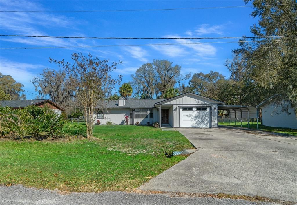 合同活跃: $299,900 (3 贝兹, 2 浴室, 1530 平方英尺)