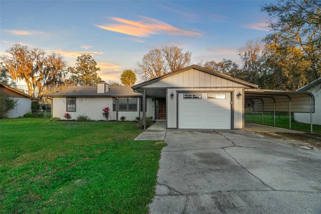 合同活跃: $299,900 (3 贝兹, 2 浴室, 1530 平方英尺)