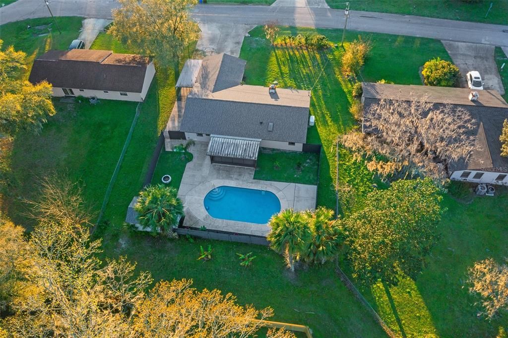 合同活跃: $299,900 (3 贝兹, 2 浴室, 1530 平方英尺)