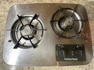 Active With Contract: $150,000 (2 beds, 1 baths, 672 Square Feet)