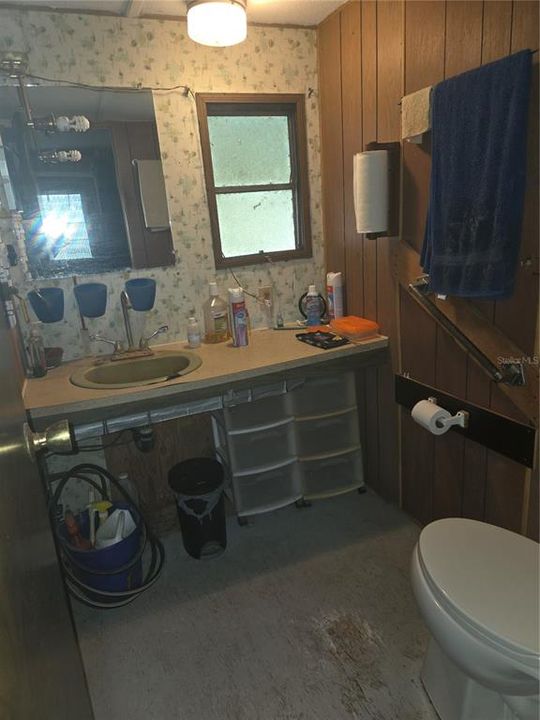 Active With Contract: $150,000 (2 beds, 1 baths, 672 Square Feet)