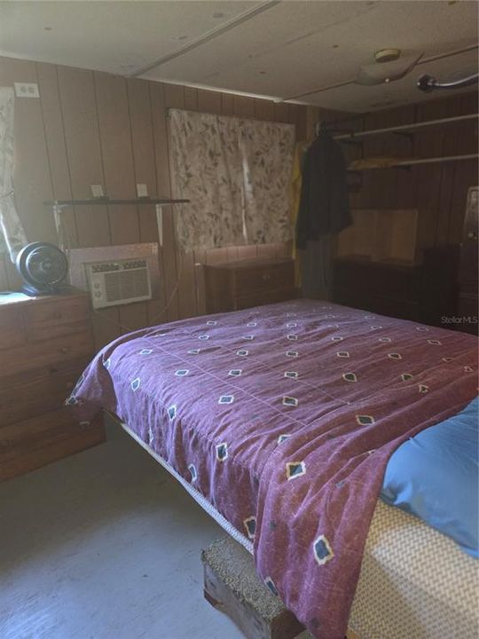 Active With Contract: $150,000 (2 beds, 1 baths, 672 Square Feet)