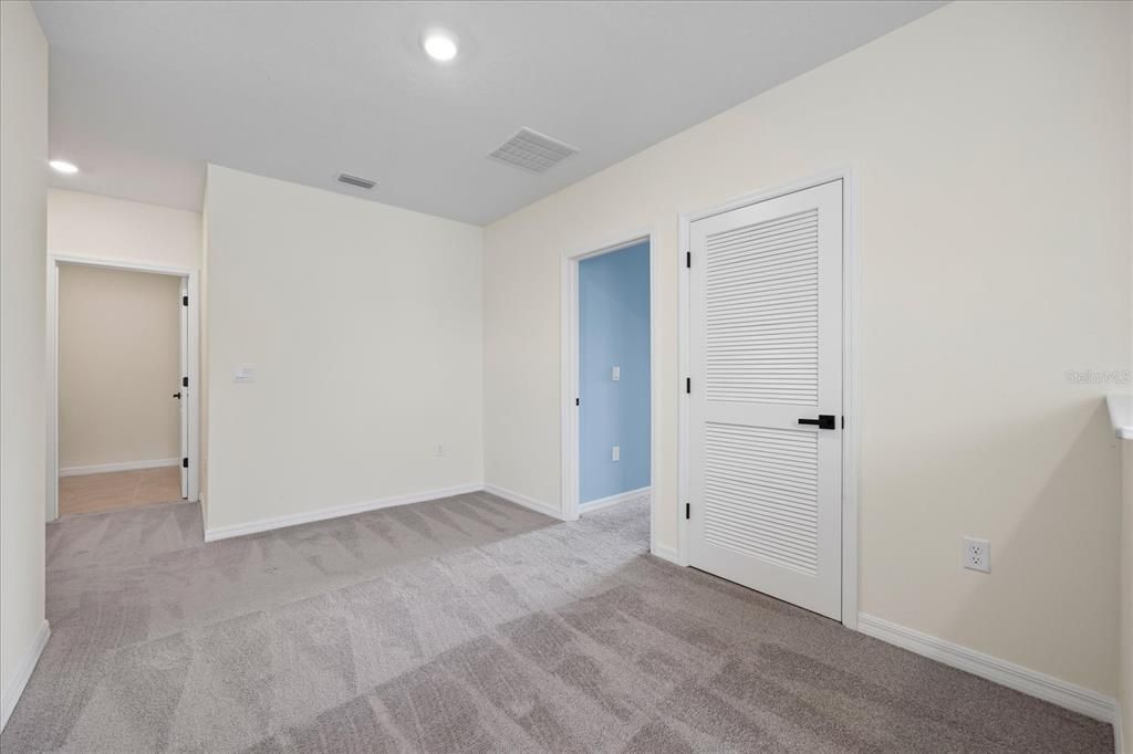 For Rent: $2,600 (5 beds, 3 baths, 2522 Square Feet)