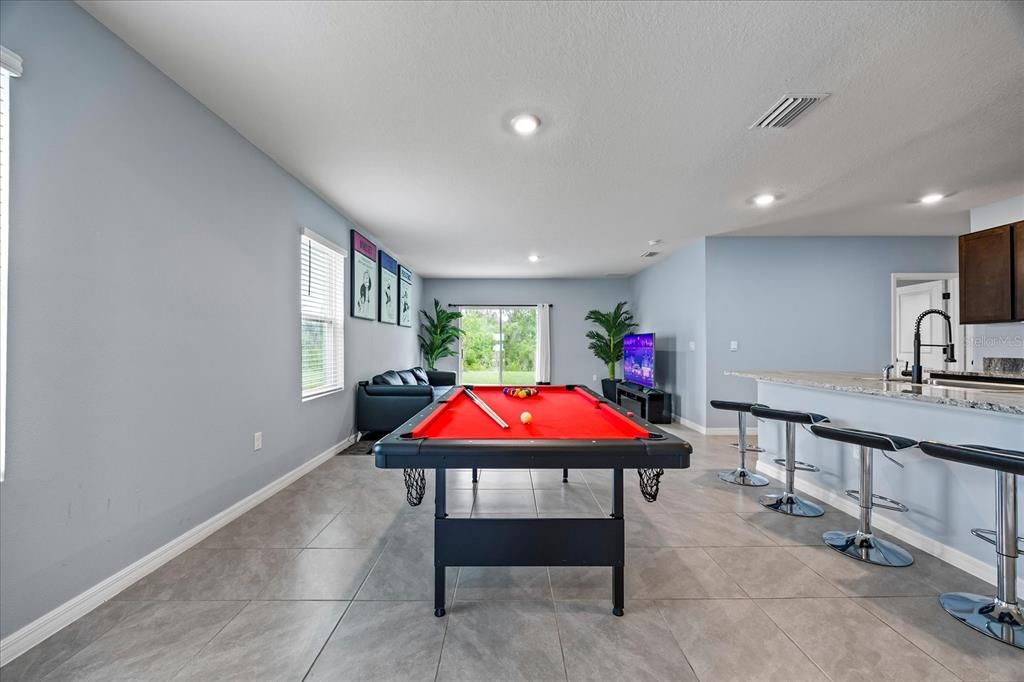 For Rent: $2,600 (5 beds, 3 baths, 2522 Square Feet)