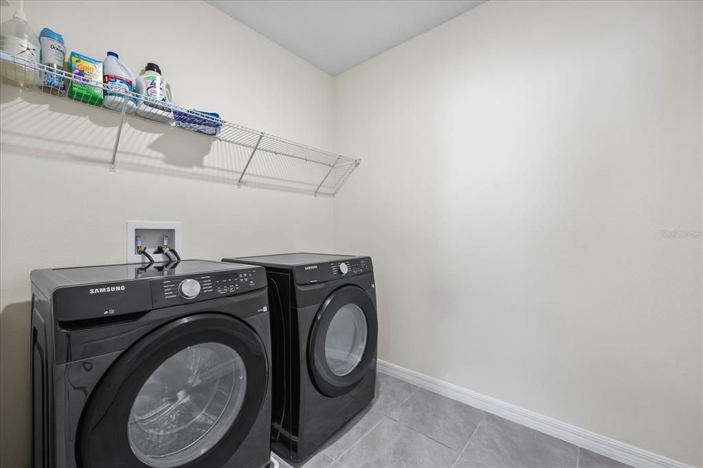 For Rent: $2,600 (5 beds, 3 baths, 2522 Square Feet)