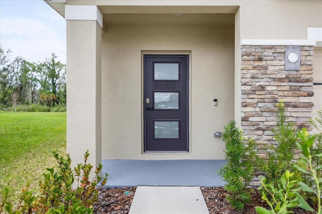 For Rent: $2,600 (5 beds, 3 baths, 2522 Square Feet)