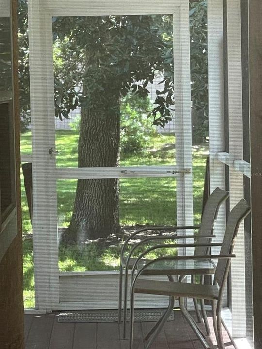 For Sale: $255,000 (2 beds, 2 baths, 492 Square Feet)