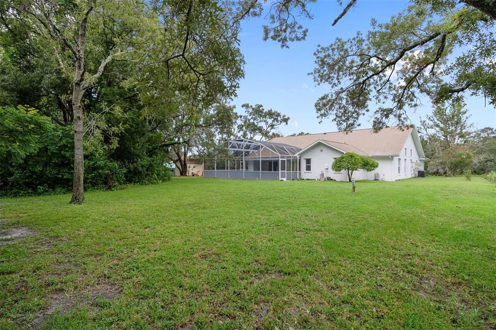 Activo con contrato: $404,998 (3 camas, 2 baños, 2303 Pies cuadrados)