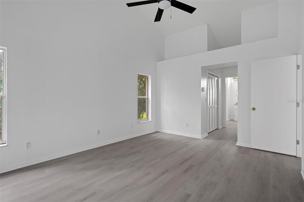 待售: $434,345 (3 贝兹, 2 浴室, 2303 平方英尺)