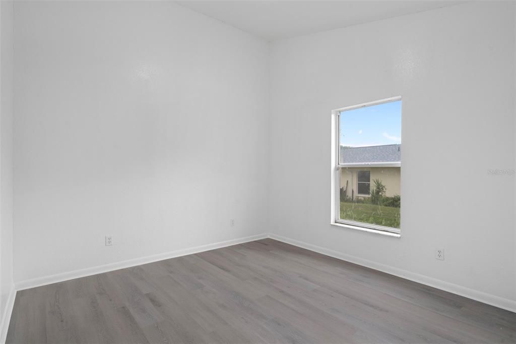 待售: $434,345 (3 贝兹, 2 浴室, 2303 平方英尺)